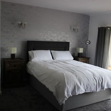 The New Lodge Pontardawe 외부 사진