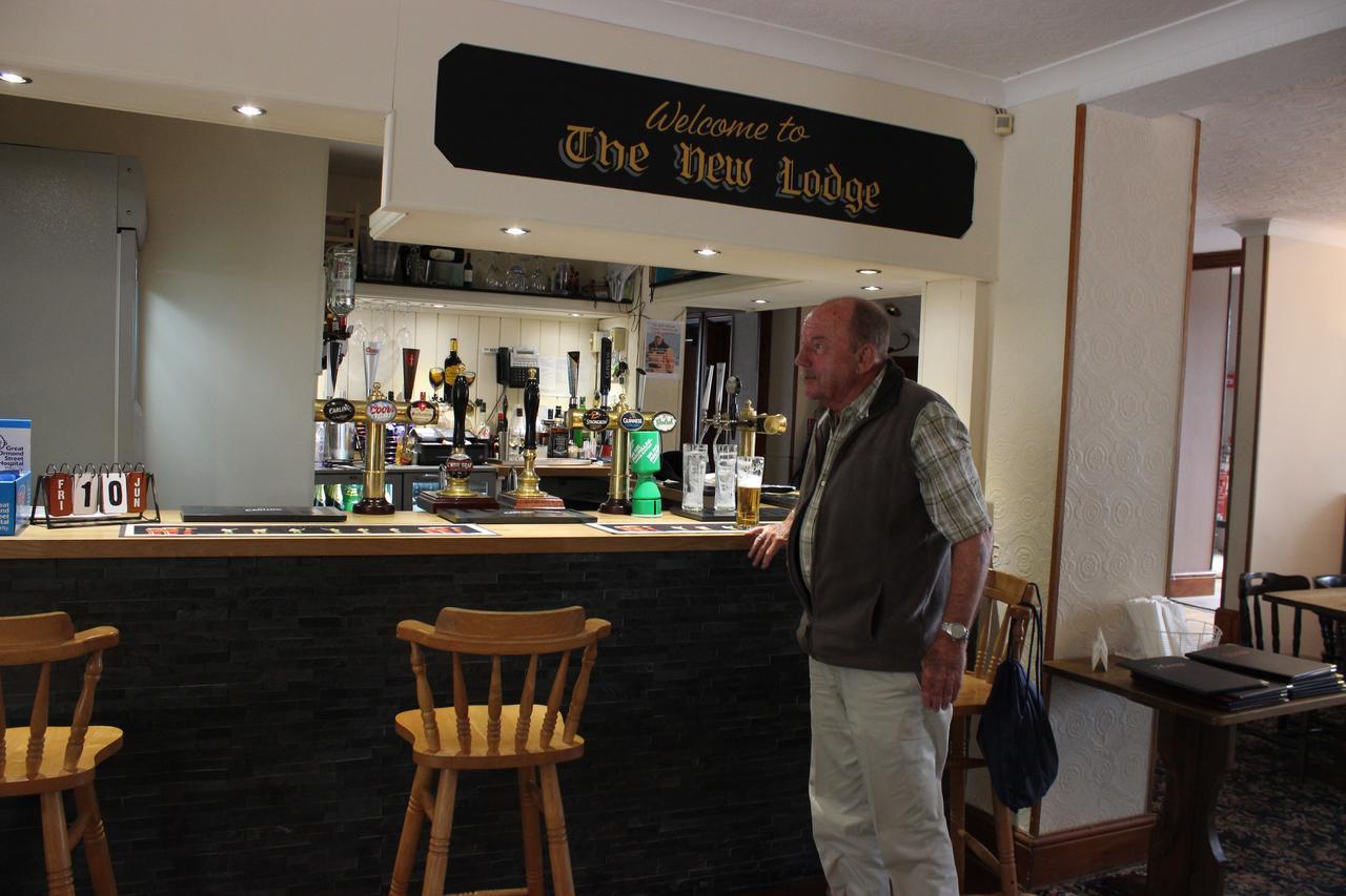 The New Lodge Pontardawe 외부 사진