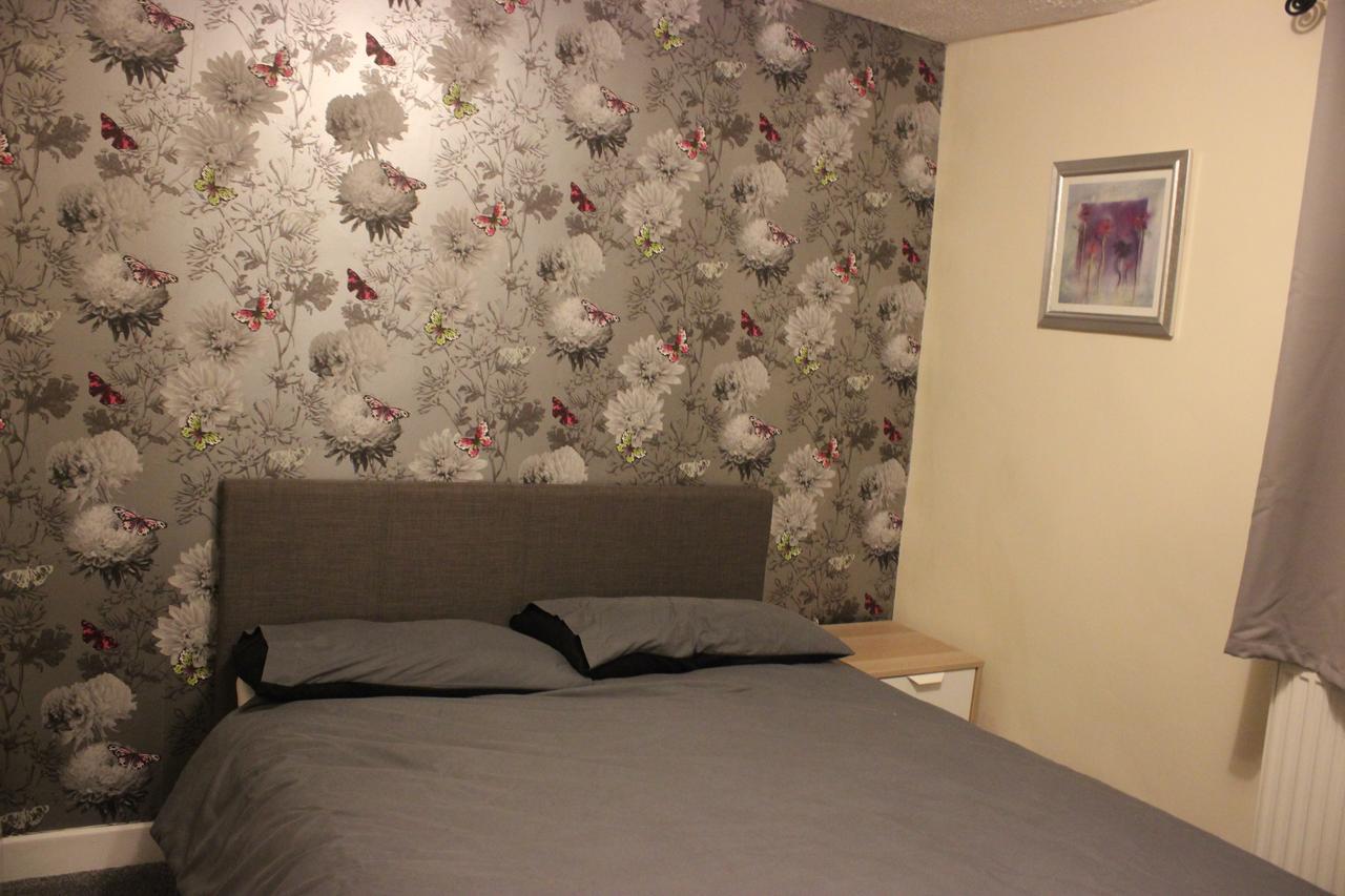 The New Lodge Pontardawe 외부 사진