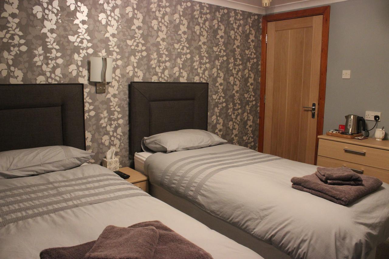 The New Lodge Pontardawe 외부 사진