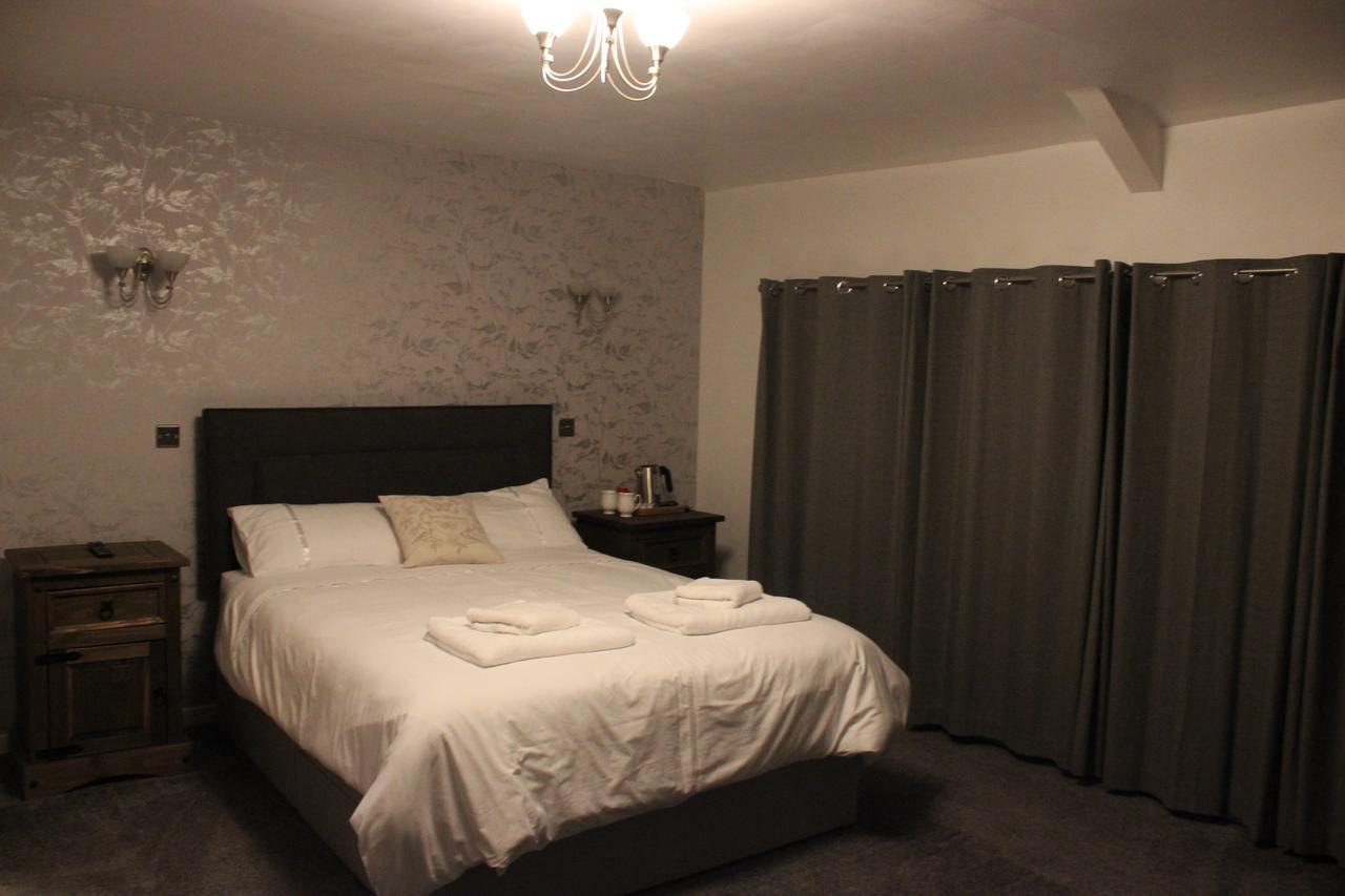 The New Lodge Pontardawe 외부 사진