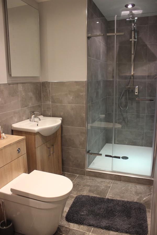 The New Lodge Pontardawe 외부 사진